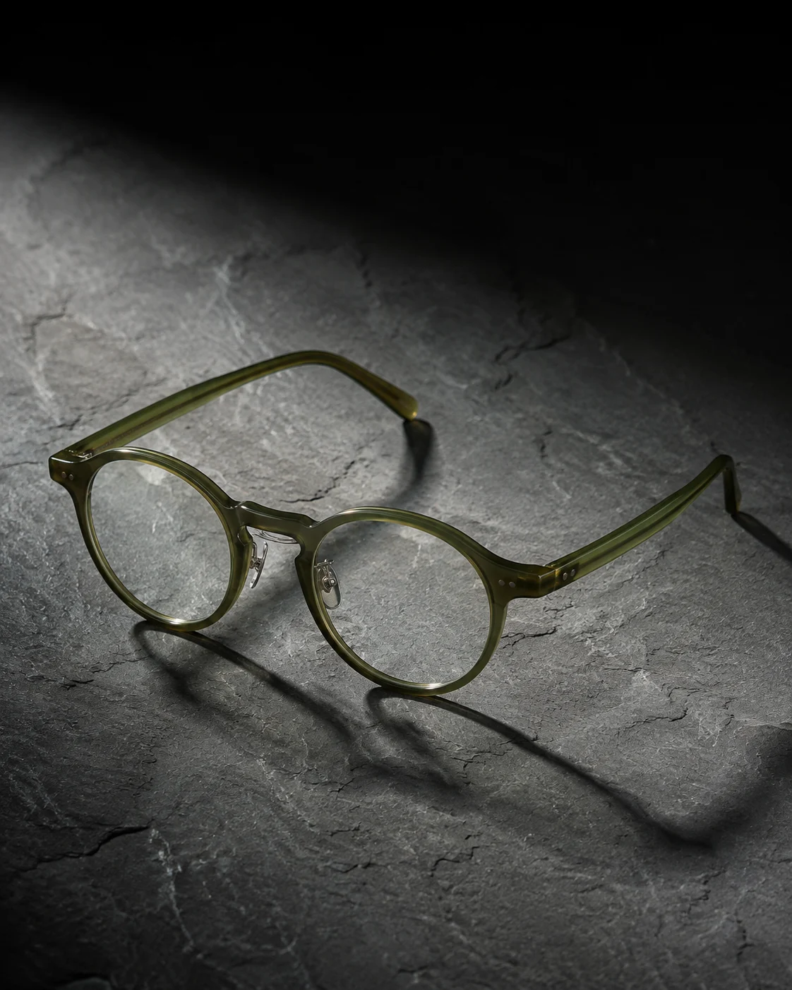 Daylight in Olive with Clear lenses