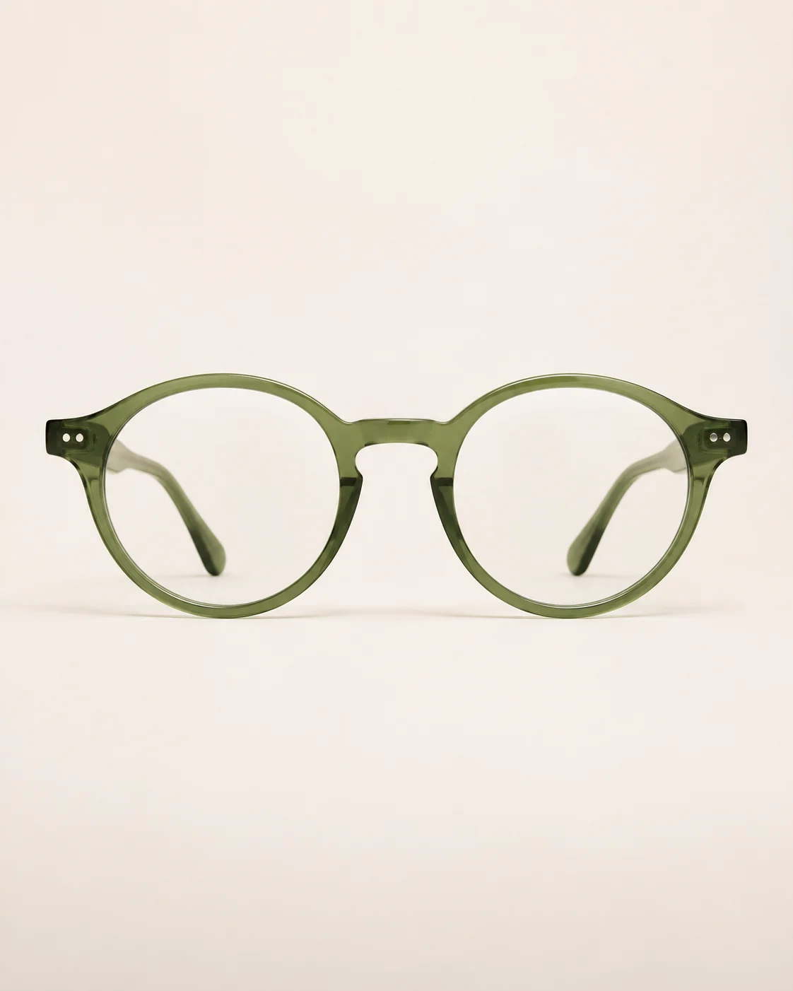 Daylight — front view — Olive