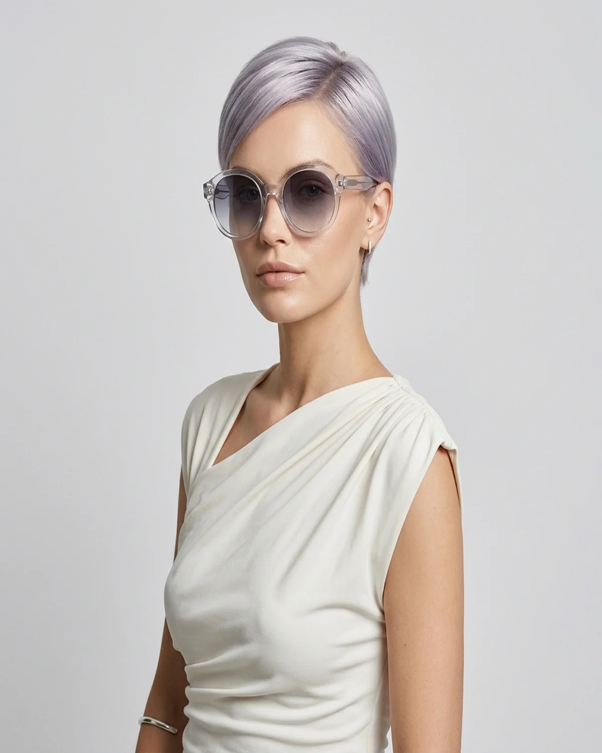 Model wearing Mirage