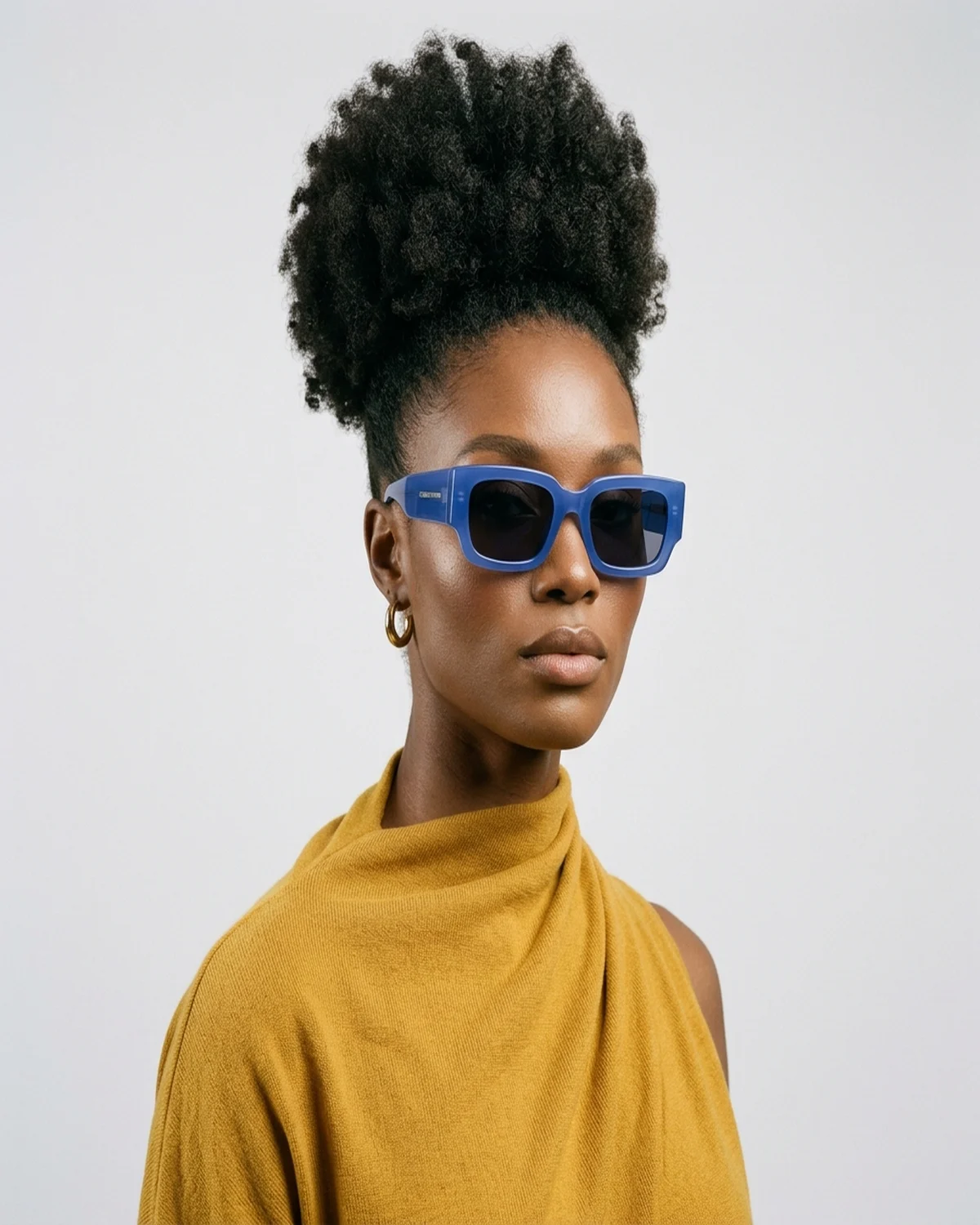 Model wearing Solstice