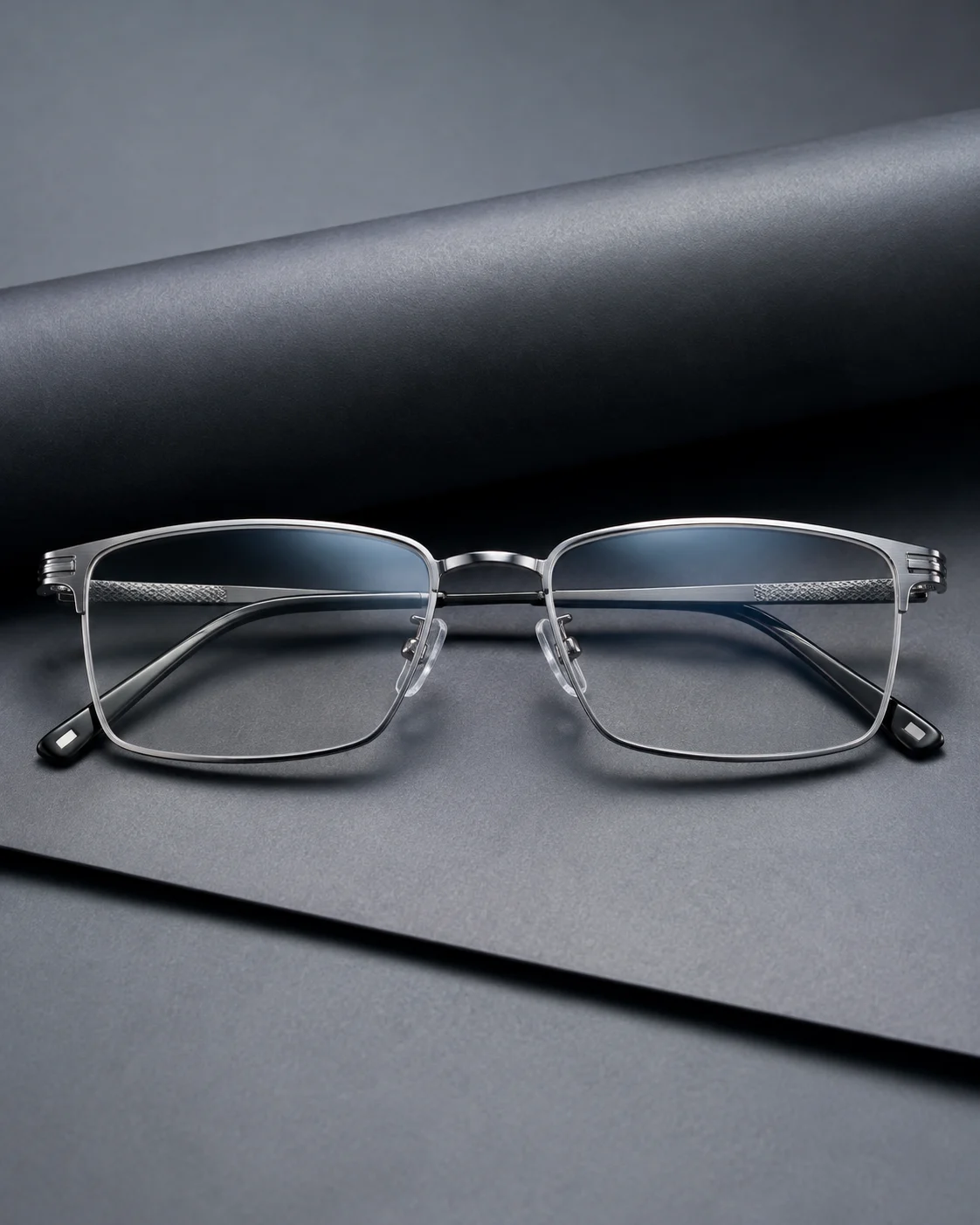 Studio 01 in Silver with Clear lenses